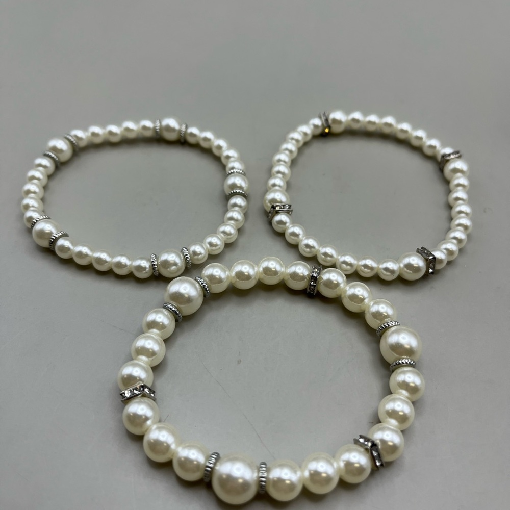 Elegant Pearl Bracelet Set